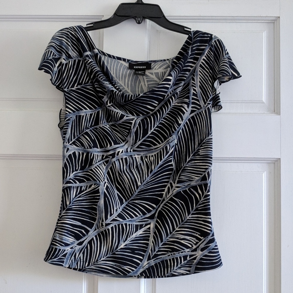 EUC Express Navy Split-Sleeve Tropical Blouse in S